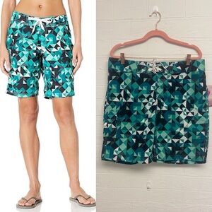 Kuna Surf Board Shorts Green and black geometric